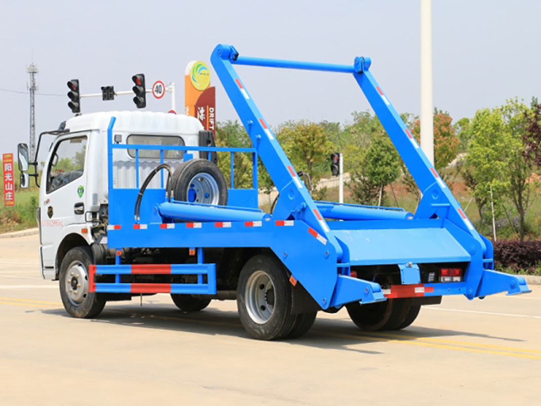 國六東風(fēng)大多利卡 5~6方 擺臂垃圾車 國六東風(fēng)大多利卡 5~6方 擺臂垃圾車