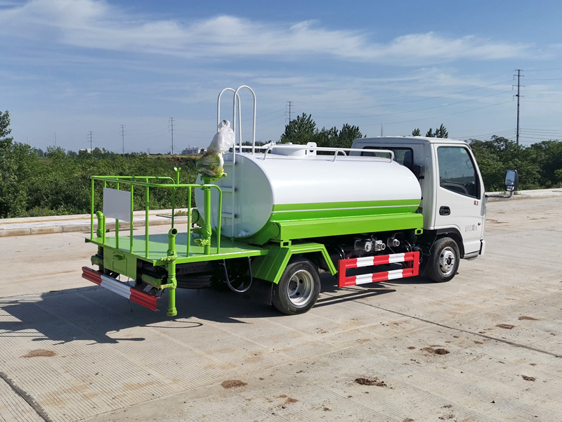 凱馬2方藍(lán)牌灑水車 凱馬2方藍(lán)牌灑水車