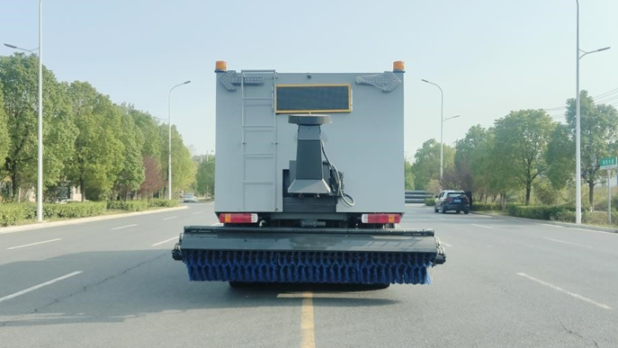 重汽豪沃除雪車(chē) 重汽豪沃除雪車(chē)