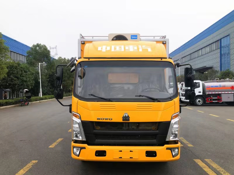 重汽豪沃紫外光固化管道修復車 重汽豪沃紫外光固化管道修復車